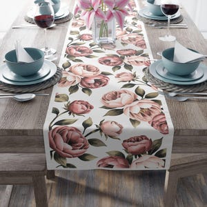 Floral Table Runner for Elegant Dining, Centerpiece Décor, Wedding Table Decor, Boho Home Style