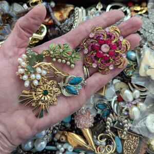 Vintage Brooch Lot - Etsy