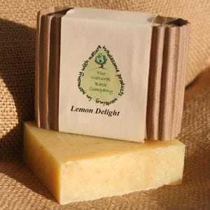 Lemon Delight - Lemongrass Handmade Soap, all-natural soap, homemade soap, Fresh lemon scent soap, Exfoliating Soap