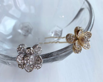 Rhinestone Flower bridal Hair Pin. Wedding hair piece, Rhinestone Wedding Hair Accessories