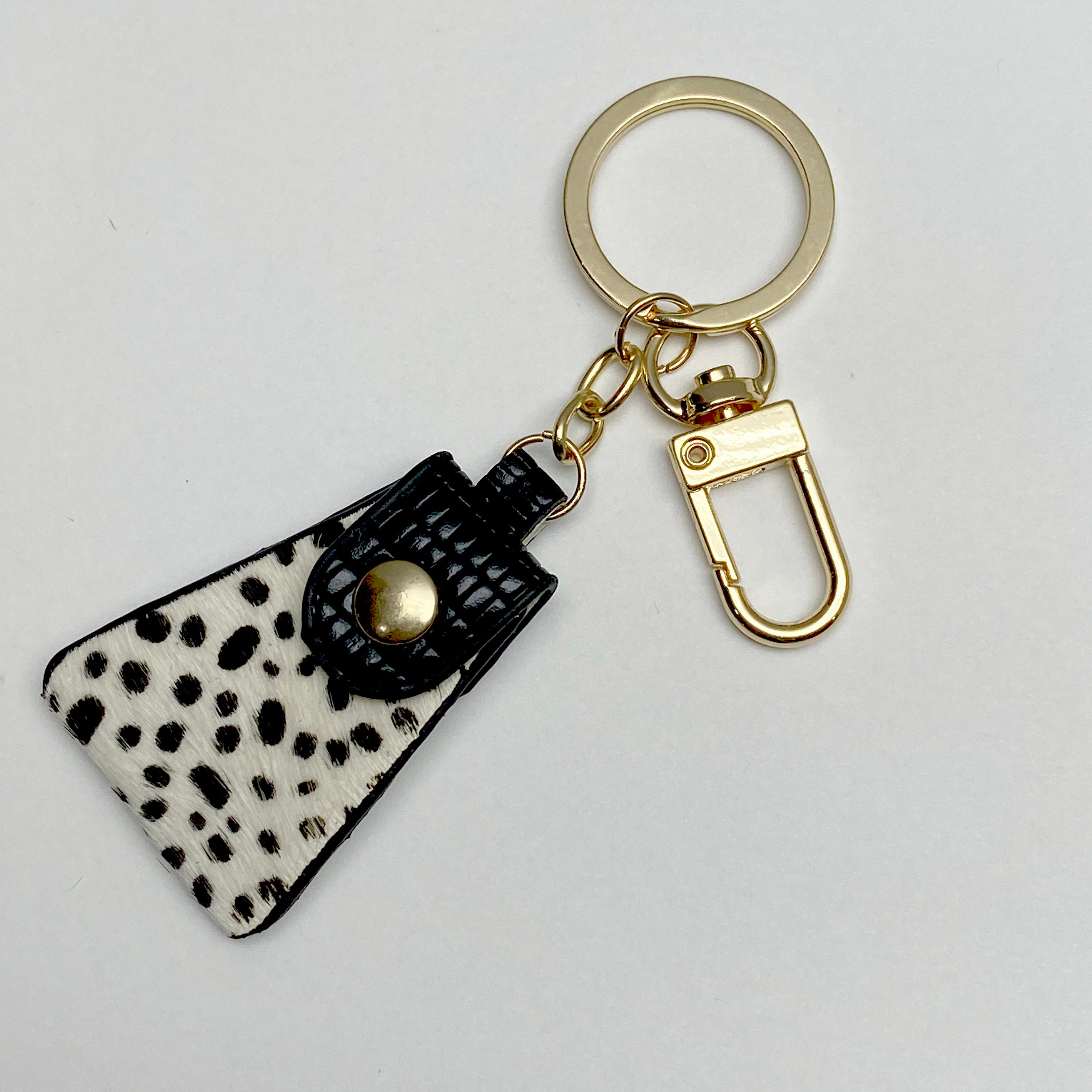 Genuine Leather Key Chain Key Rings with 4 Pcs Snap Button Charms Jewelry Vb-030