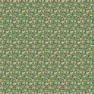 Peut inclure: Tissu vert foncé avec un motif répété de petites fleurs blanches et bleu clair. Le motif floral recouvre toute la surface, créant un aspect dense et texturé. Le tissu a une finition mate.