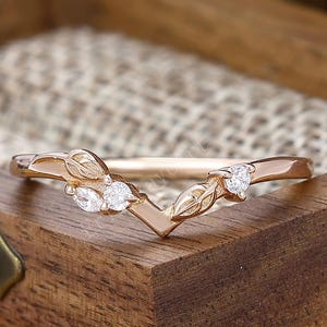 Nature Inspired Leaf Wedding Band Twig Vine Moissanite Wedding Ring Stacking Curved V Shape Ring Rose Gold Band For Her Dainty Branch Ring