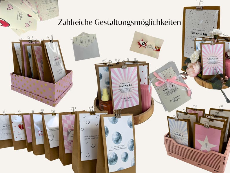 Op de afbeelding: Een verzameling bruine papieren zakken met diverse prints zoals roze zonnestralen, discoballen, hartjes en smileys. Elke zak is vastgezet met een metalen klem en voorzien van tekst zoals Survival Kit.