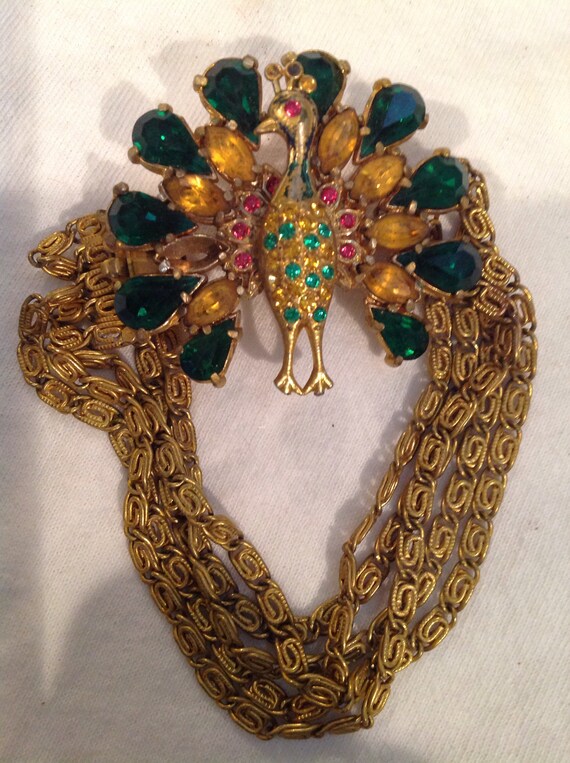 Chained peacock braclet