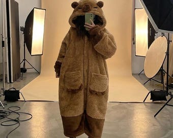 Capibara kigurumi-romper voor volwassenen | Bruine pyjama met dierenprint van fleece | Winter pluche cosplaykostuum | Set uniseks loungekleding met pantoffels