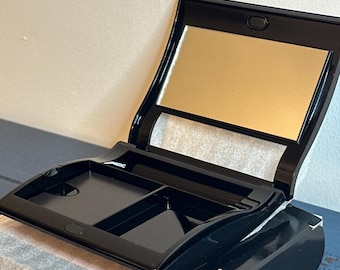 Mary Kay Refillable Magnetic Compact with Mirror • Empty Makeup Case • Travel Makeup Organizer • Classic Black Compact