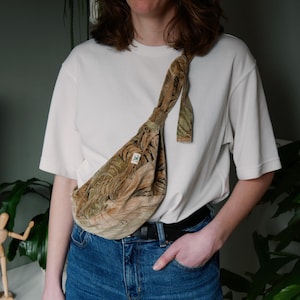 Sac banane recyclé avec poche intérieure - bandoulière - Retro leafs
