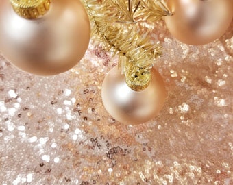 Fabric Ivory/Gold Tree Skirt main image 0