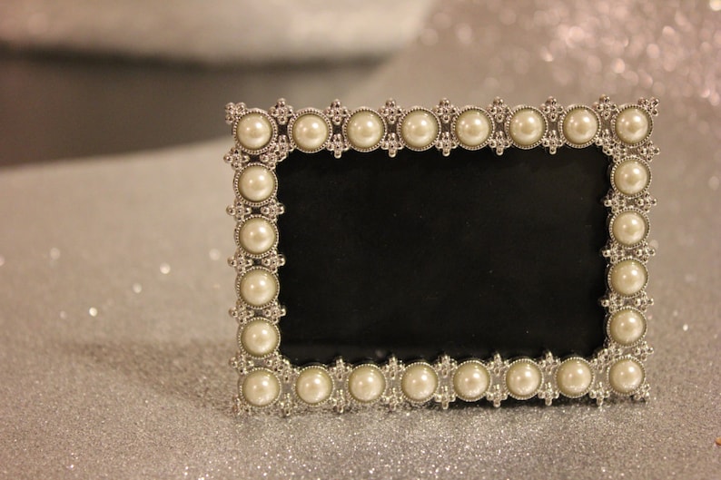 Set of 22 PEARL FRAMES Frame Mini Table Numbers Chalkboard or Glass Photo Picture Jeweled Vintage Style Glam Favors Placecards Seating Name