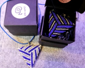 Collar con colgante de punto peyote con cuentas hecho a mano *Rayas*