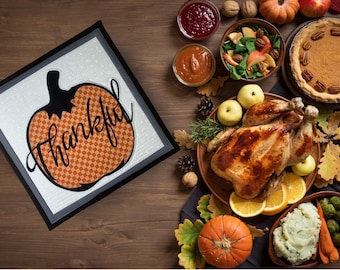Handmade Thanksgiving Quilted Wall Hanging | Autumn Home Decor | Fall Table Decor | Unique Friend Housewarming Gift for Her | Mini Quilt