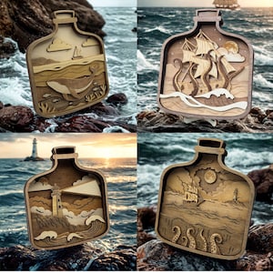 Puede incluir: Cuatro piezas de arte de madera en capas con forma de botella, cada una representando una escena náutica. Una muestra una ballena y un velero, otra un kraken atacando un barco, una tercera un faro y la última un barco y tentáculos.