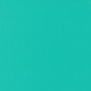 Könnte beinhalten: Ein einfarbiger, türkisfarbener Stoff mit einem subtilen, strukturierten Gewebe. Der Stoff hat eine gleichmäßige Farbe und ein glattes Aussehen, geeignet für verschiedene Bastel- und Nähprojekte. Das Material scheint ein mittelschwerer Stoff zu sein.