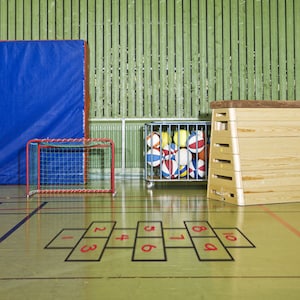 Vinyl vloersticker hinkelen voor schoolgym, kleuterschool, kinderdagverblijf en waar er maar gehinkeld moet worden!