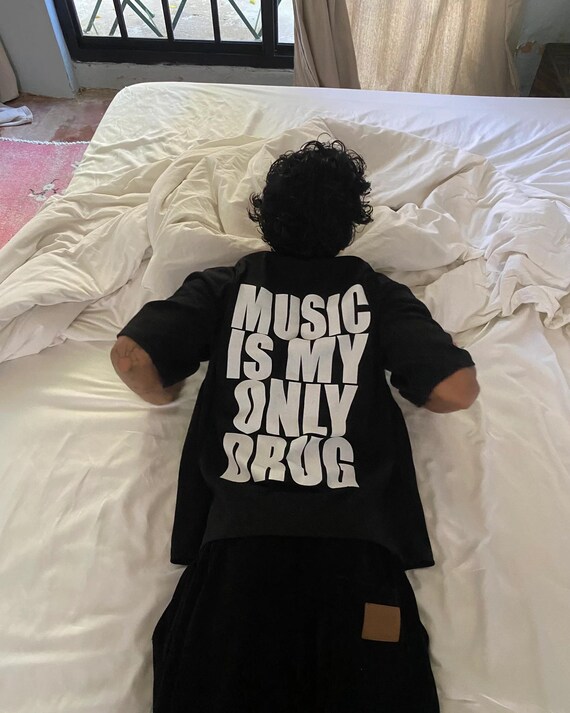 Music is My Only Dr*g Slogan Tee: Oversized Festival Streetwear T-Shirt