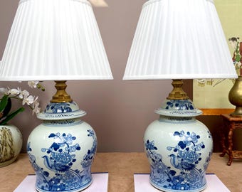 Single Large Blue and White Ginger Jar Lamp Bird Peony Porcelain Table Lamp Luxury Chinoiserie Decor Artisan Ceramic Lighting Phoenix Floral
