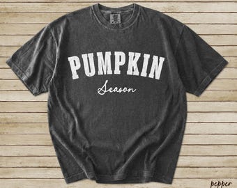 Camiseta Comfort Colors de temporada de calabazas, camiseta universitaria vintage de otoño, gráfico retro de otoño, regalo para amantes de las calabazas (adultos y jóvenes)