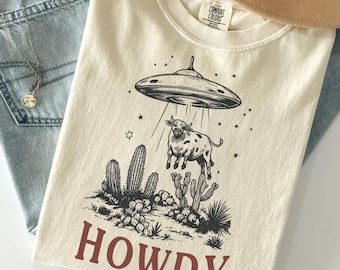 Comfort Colors®  Howdy cow shirt ufo lover gift