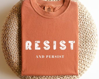 Comfort Colors Resist T-Shirt: Feministisches Protest-T-Shirt