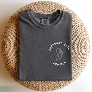 Comfort Colors sommartröja för gravida: Vibbar för gravida tjejer