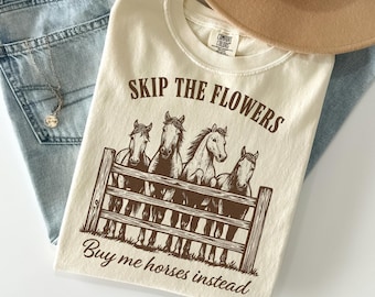 Comfort Colors® Horse flower shirt animal lover gift