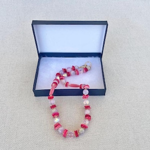 Rose Radiance Necklace – Pink Shell & Glass Bead