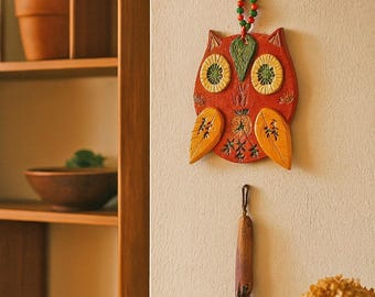 Hibou rouge fait main en pâte à modeler – Décoration d'intérieur