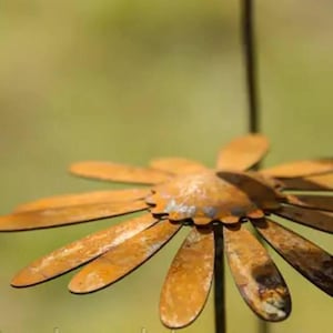 Metal Chamomile Garden Stake: Rustic Yard Art, 13&quot; Flower.