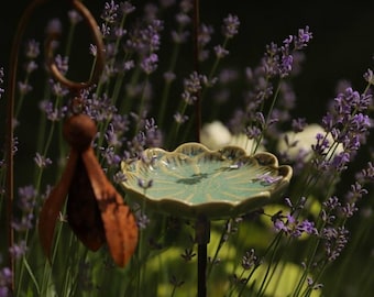 Comedero para pájaros de cerámica hecho a mano, decoración de jardín de porcelana esmaltada.