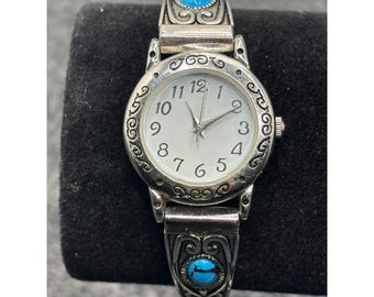 Reloj analógico de pulsera con incrustaciones de turquesa en tono plateado VTG para mujer, nuevo, con batería