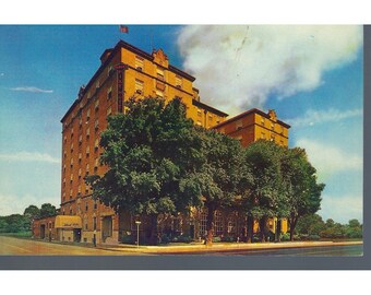 Vista do edifício do Hotel Albert Pike em Little Rock, Arkansas (Cartão-postal antigo)
