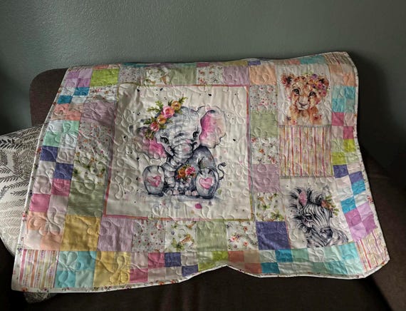 Little Darlings Safari Baby Animal quilt