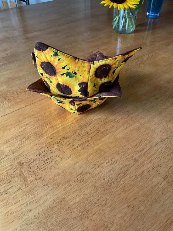 Cheerful, large sunflower bowl cozies