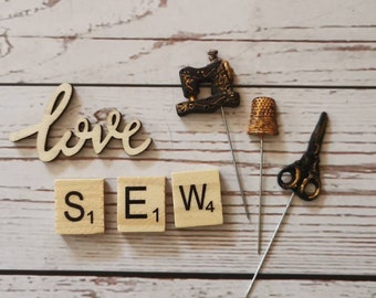 Decoratieve naaispelden "Love Sew"