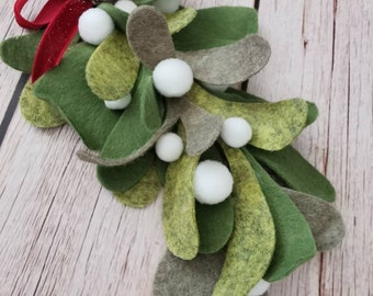 Felt Mistletoe Christmas Decorations (FM02)