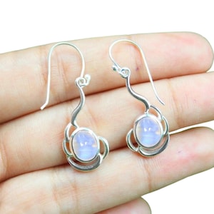 Beautiful Rainbow Moonstone, Moonstone Earrings Sterling Silver, Gemstone Earrings Handmade Jewelry, Womens Earrings, Gifts, Party Earrings.