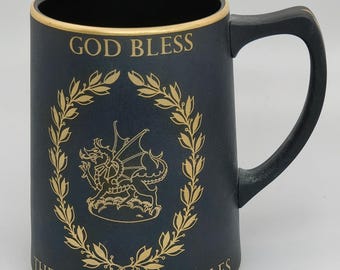 Wedgwood black basalt commemorative mug designed by Norman Wilson to celebrate the 1969 investiture of King Charles III as Prince of Wales