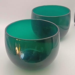 Pair of late Georgian/Early Victorian Bristol Green Glass Fingerbowls