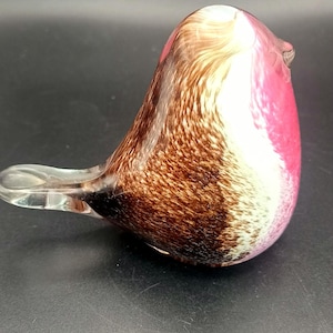 Vintage Rare Selkirk Glass Bird paperweight in excellent condition