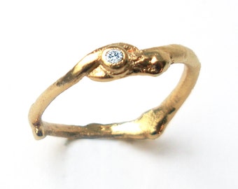 Single Gold Twig Ring