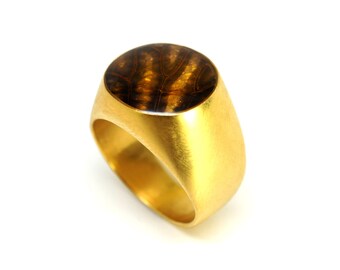 Gold Cicada Round Ring