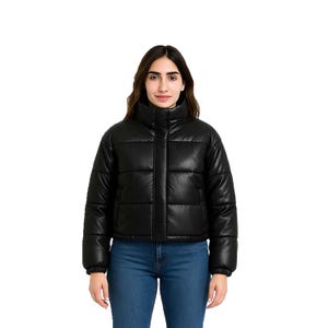 Jaqueta feminina preta de couro sintético – casaco curto de inverno brilhante, agasalho moderno para a rua, jaqueta vegana leve e quente