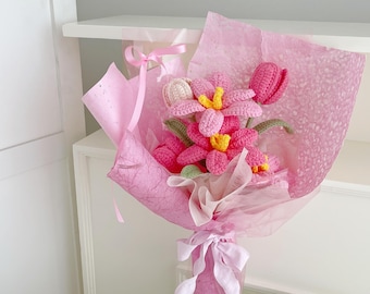 Fiori all'uncinetto, Tulipano all'uncinetto, Bouquet di fiori all'uncinetto, Laurea, Regalo per fidanzata, Mamma, Bouquet di compleanno, Tulipano rosa all'uncinetto incartato