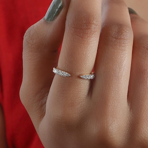 14K Gelbgold Moissanit Hochzeitsband - Offene Lücke Jubiläumsring