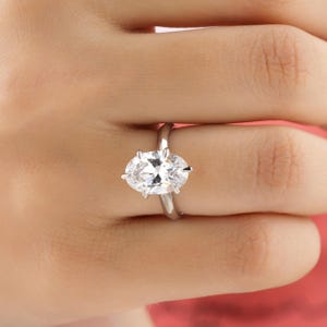 3.00 CT Oval Cut Moissanite Engagement Ring Oval Solitaire Moissanite Ring 14k Solid Gold Ring Anniversary Gift Ring Bridal Ring Daily Ring