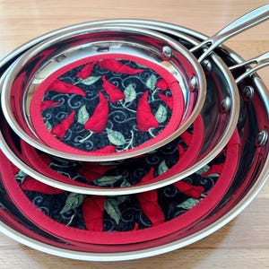 Chili Pepper Pan Protectors: Fry Pan Cozys, Set of 3