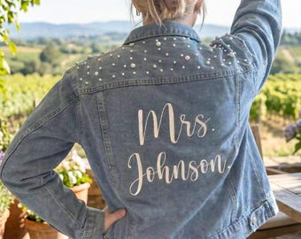 Embroidered Bride Denim Jacket,Bride Jean Jacket,Future Mrs Jacket,,Custom Bride Jacket,Wedding Gift for Bride,Wedding Gift, Bride