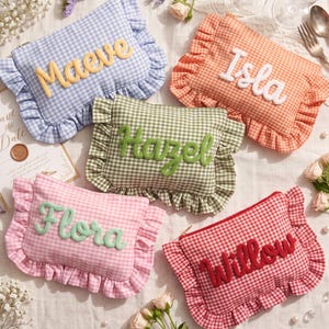 Personalized Ruffle Bridal Party Pouch,Bridesmaid Favor Personalized Makeup Bag,Getting Ready Gift,Custom Name Pouch for Wedding Gift