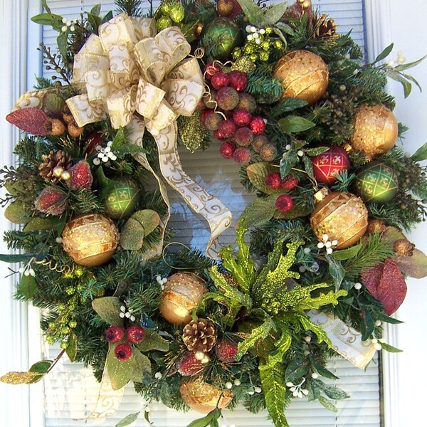 Joyous Noel Christmas Wreath